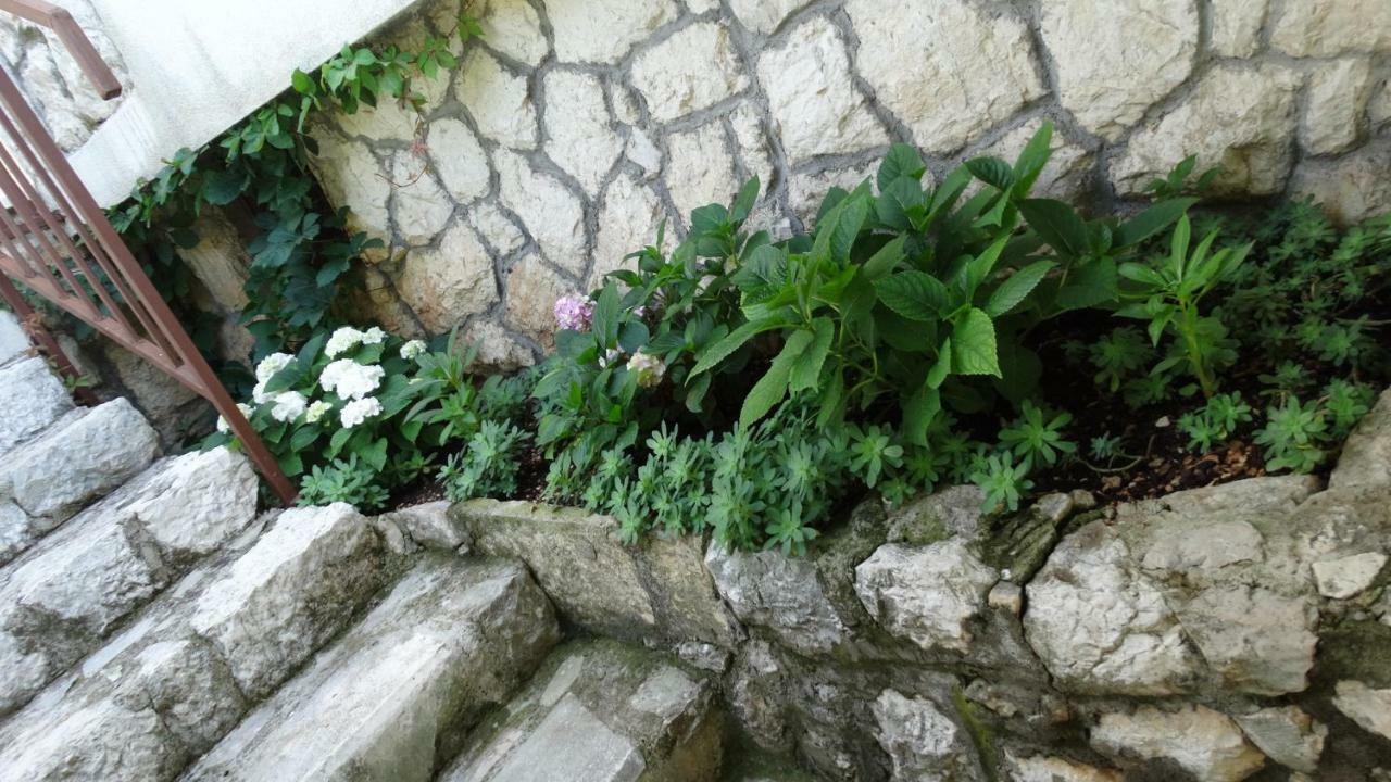 Apartmani Villa Marija Omiš Exteriör bild